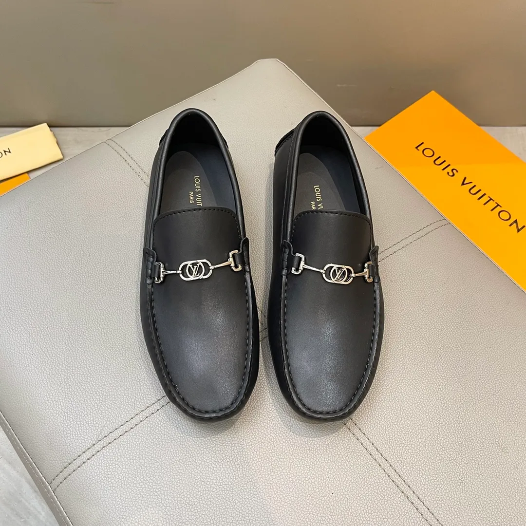 Factory price: 460💰LV men's beanie shoes 2025 official website synchronized <market top version> cowhide grain ➕ black cow lining original packaging. Size 38-45
